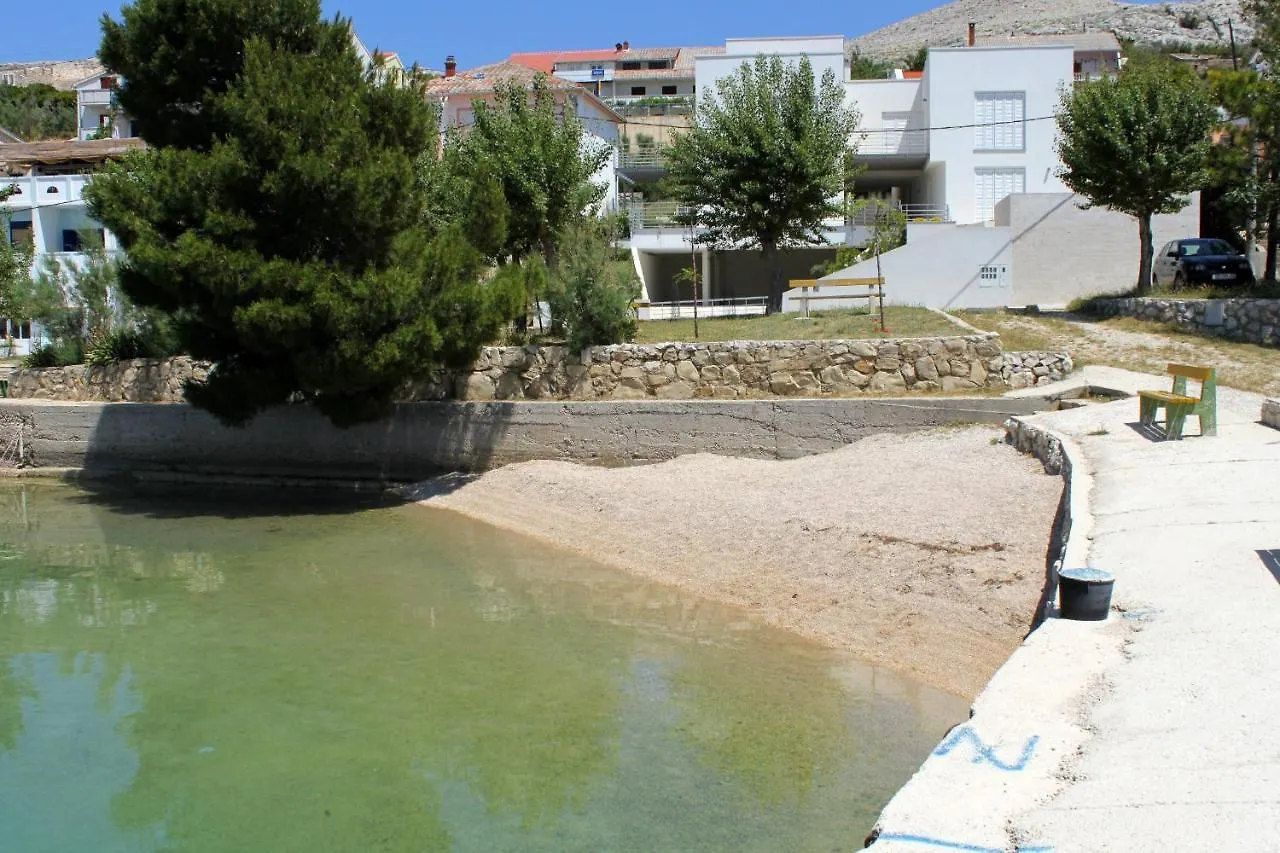 Apartment Studio Dinjiska 9386A Povljana Croatia